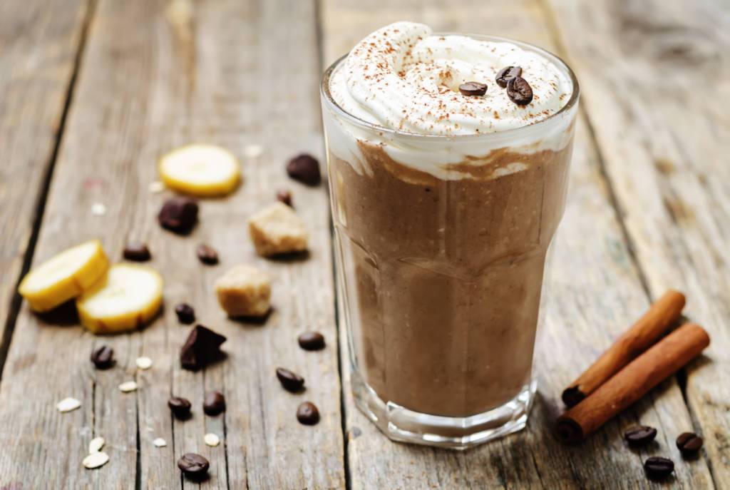 Easily Add Whipped Cream to Your Coffee Drinks